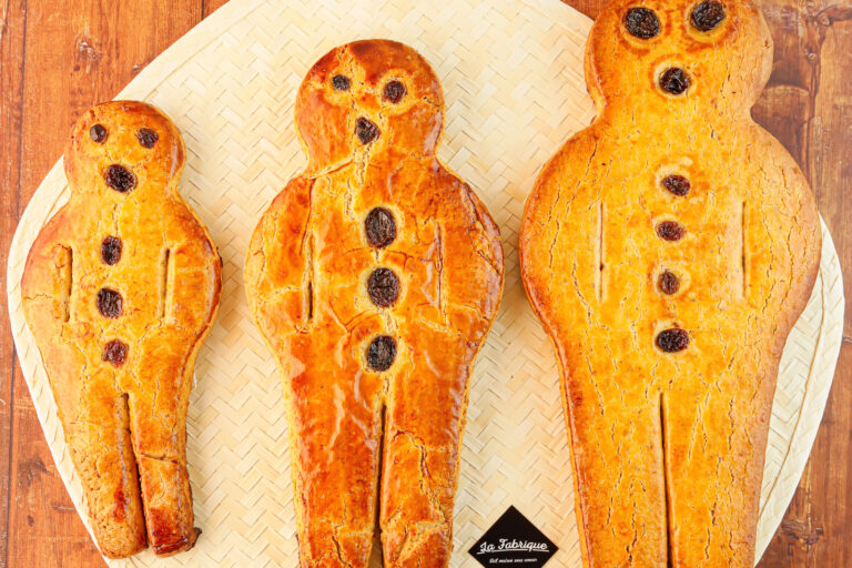 3516_guillet_suisse_trio_fabrique Suisse de Valence de la Maison Guillet, biscuit sablé en forme de soldat, spécialité traditionnelle des Rameaux