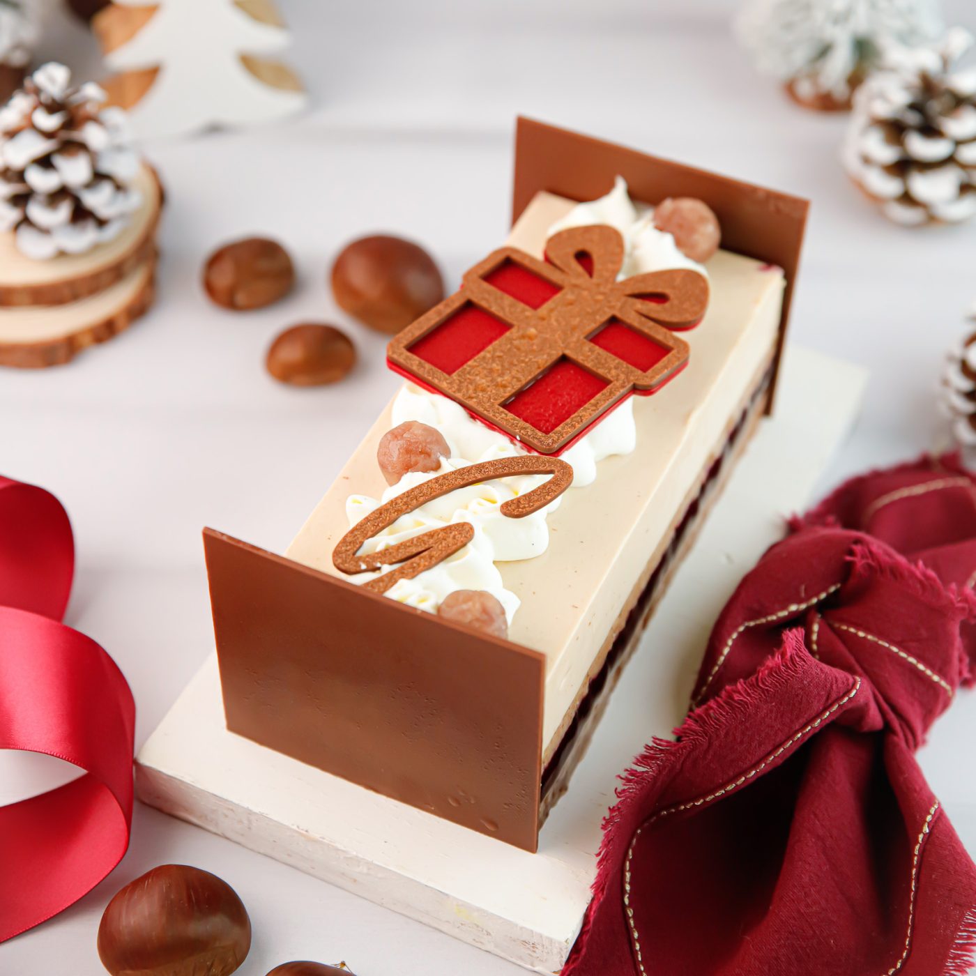 1405_guillet_buche_marron_cassis